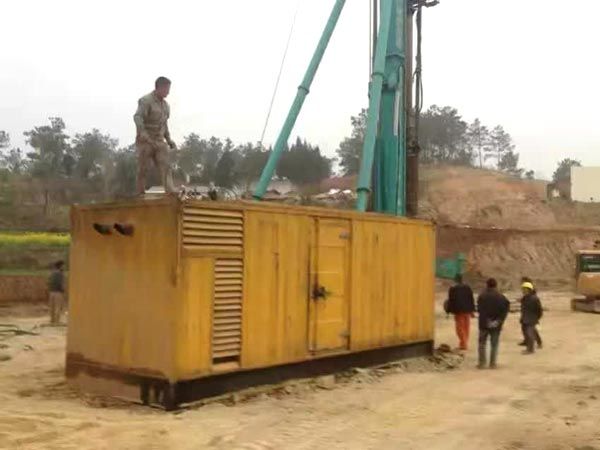 勃利如何判断水冷式机油散热器密封件是否需要更换？
